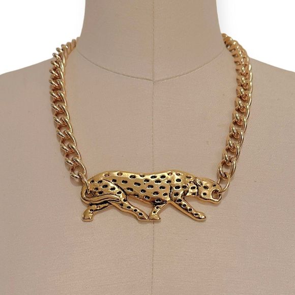 Vintage Gold Jaguar / Leopard Pendant Necklace - Picture 4 of 5